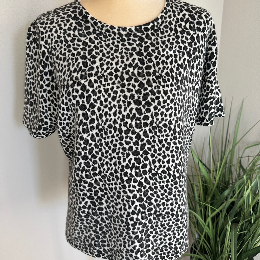 Yarnworks Short Sleeve Beige & Black Leopard Print Sweater L